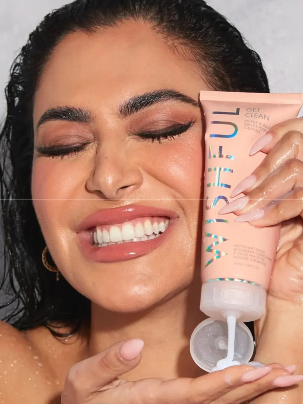 Huda WISHFUL GET CLEAN 2% PHA & SEA MOSS GENTLE FOAMING CLEANSER